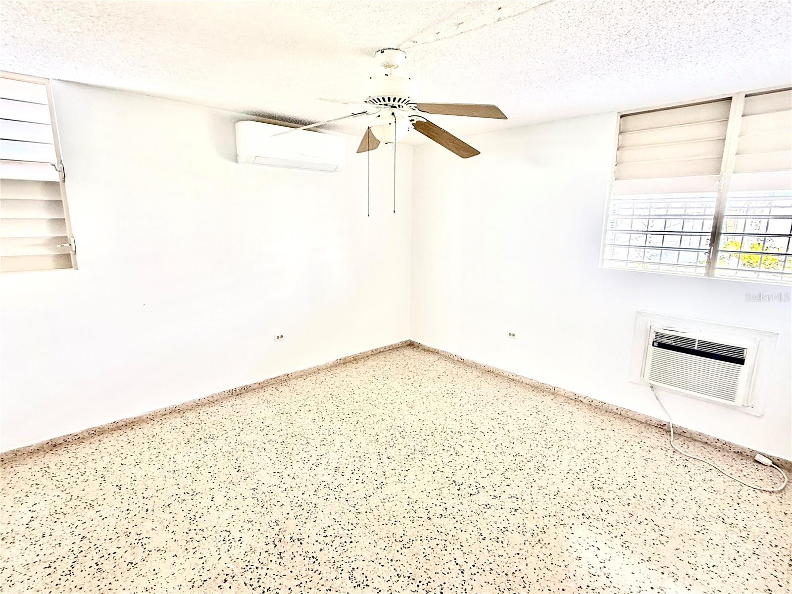 ALTURAS DE SANTA MARIA - Residential