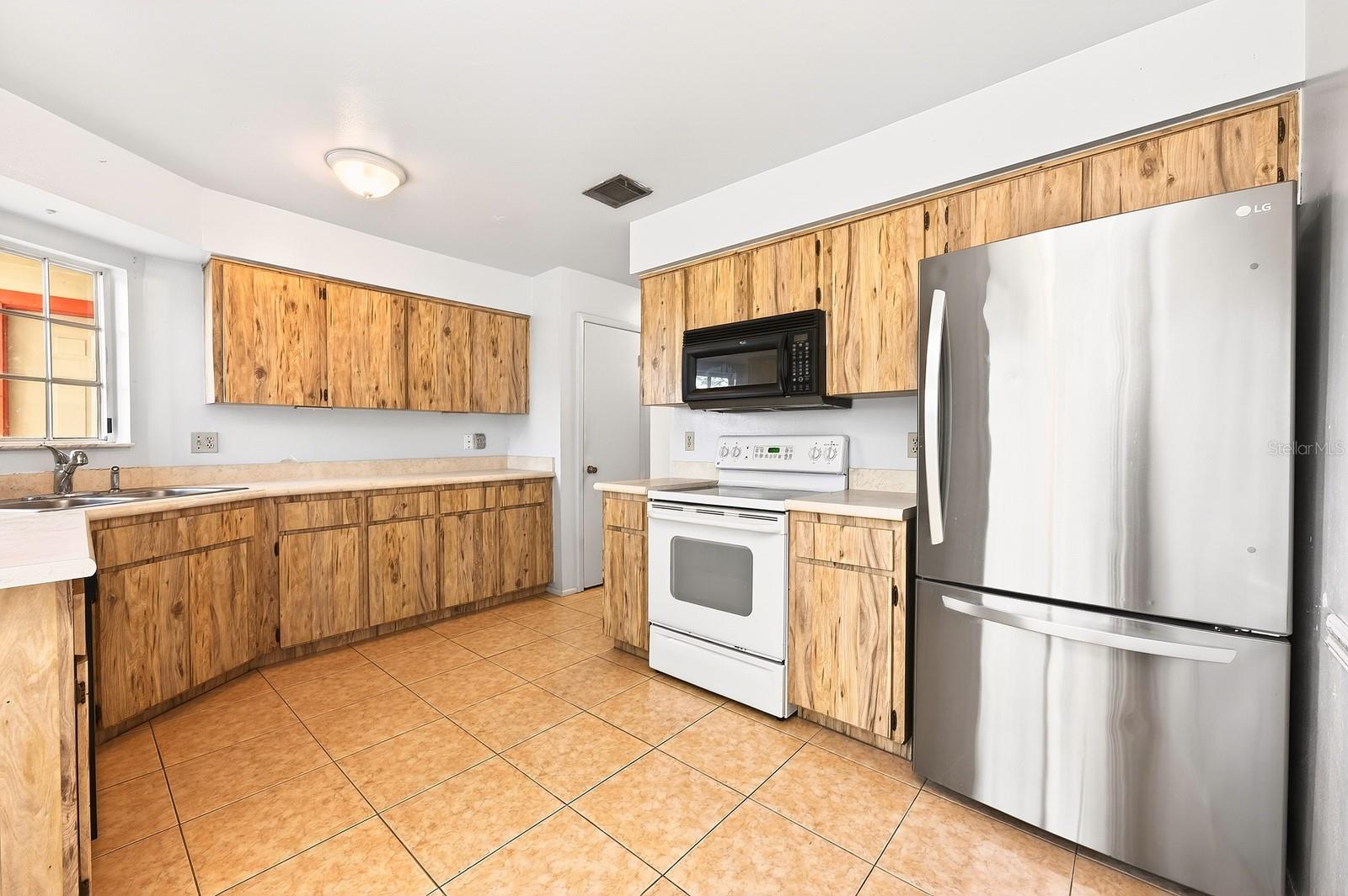 STOCKBRIDGE UNIT 1 - Residential