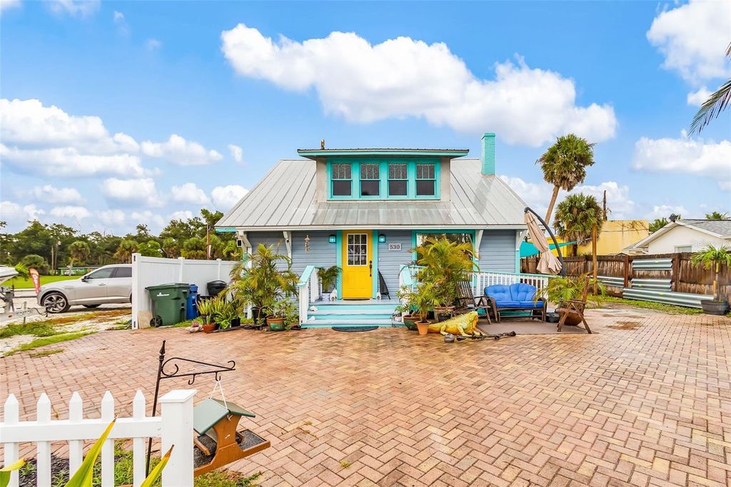 Photo of 530 W Green Street, Englewood, FL 34223 (MLS # D6143782)