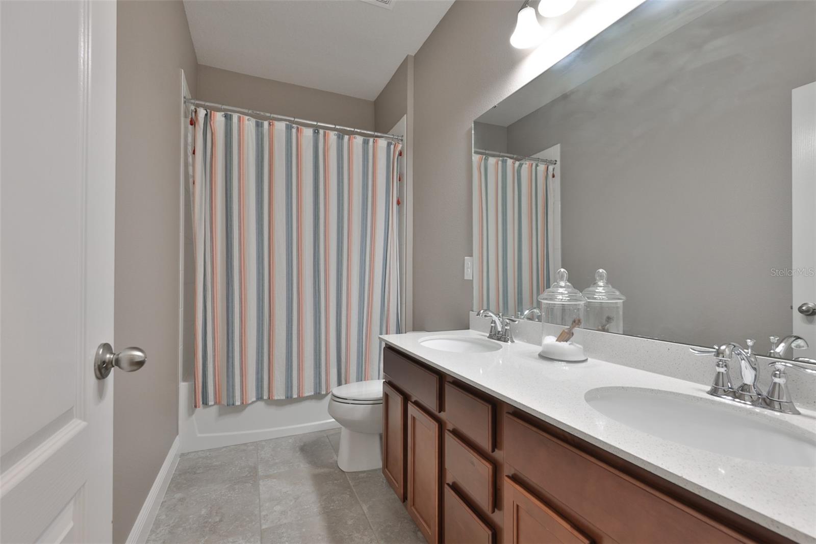 LUCAYA LAKE CLUB PH 3 - Residential