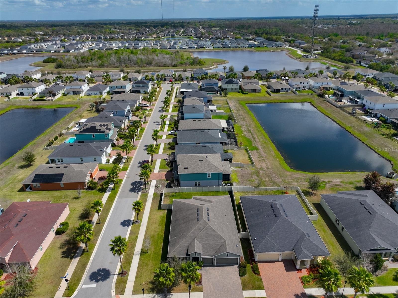 LUCAYA LAKE CLUB PH 3 - Residential