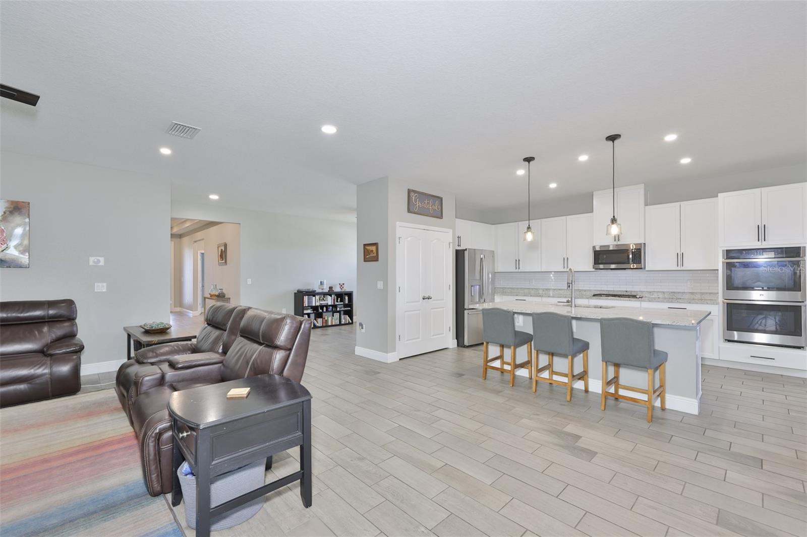 LUCAYA LAKE CLUB PH 3 - Residential