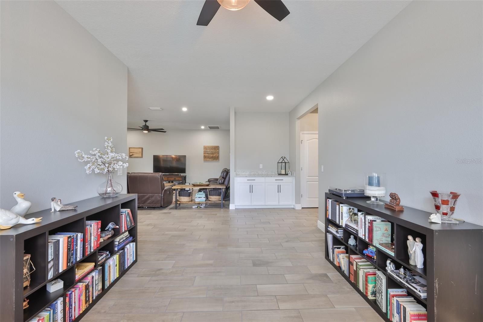 LUCAYA LAKE CLUB PH 3 - Residential