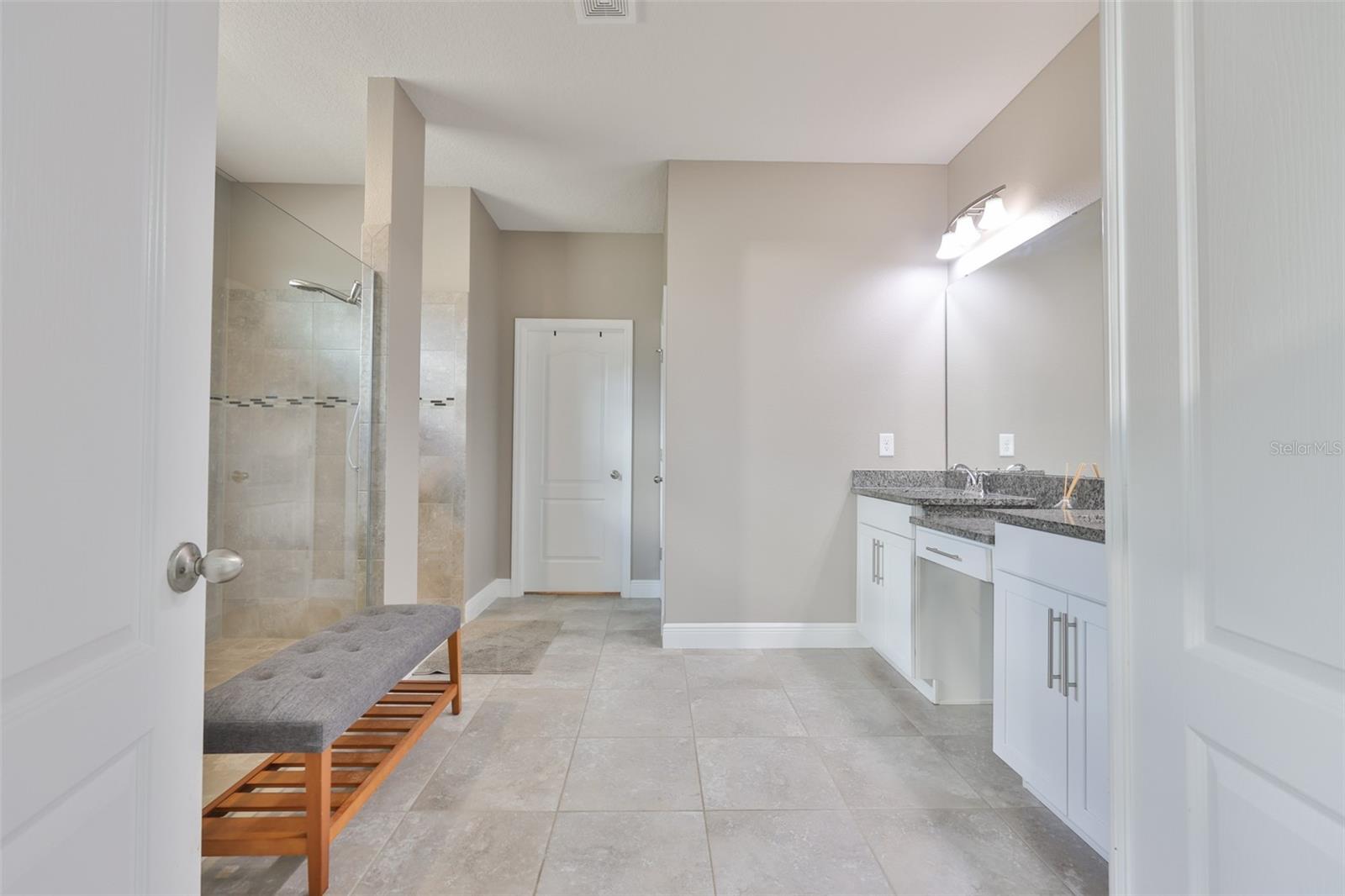 LUCAYA LAKE CLUB PH 3 - Residential