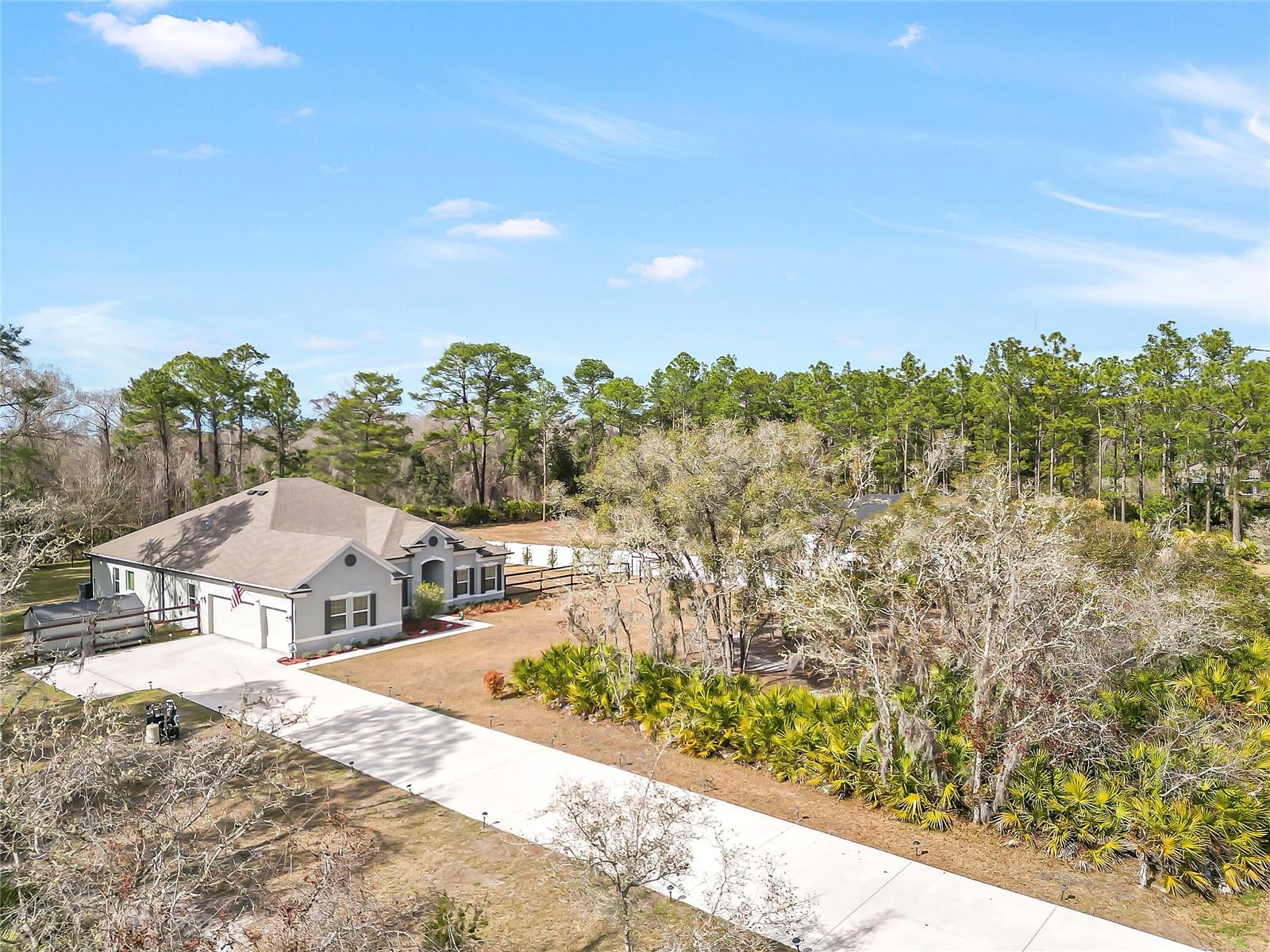 ROYAL TRAILS - Residential