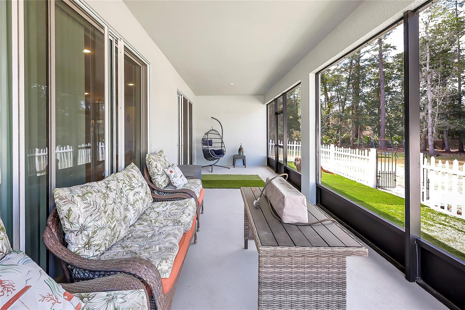 ROYAL TRAILS - Residential