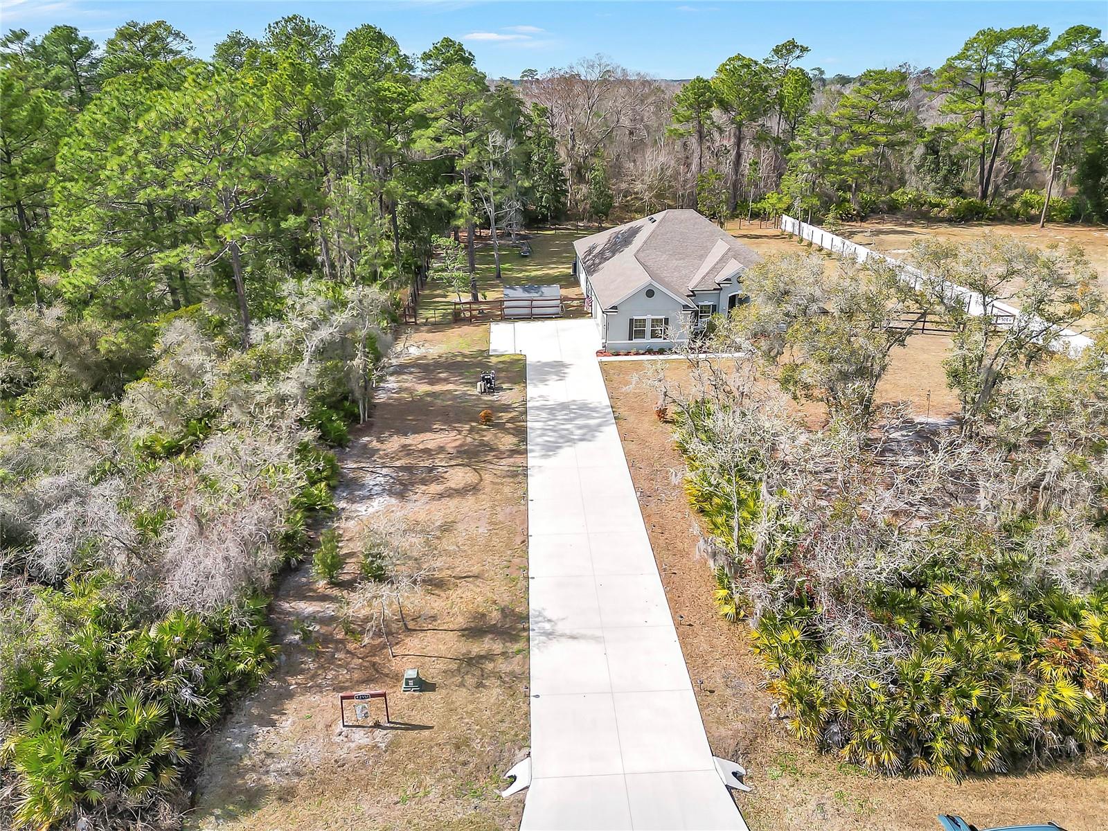 ROYAL TRAILS - Residential