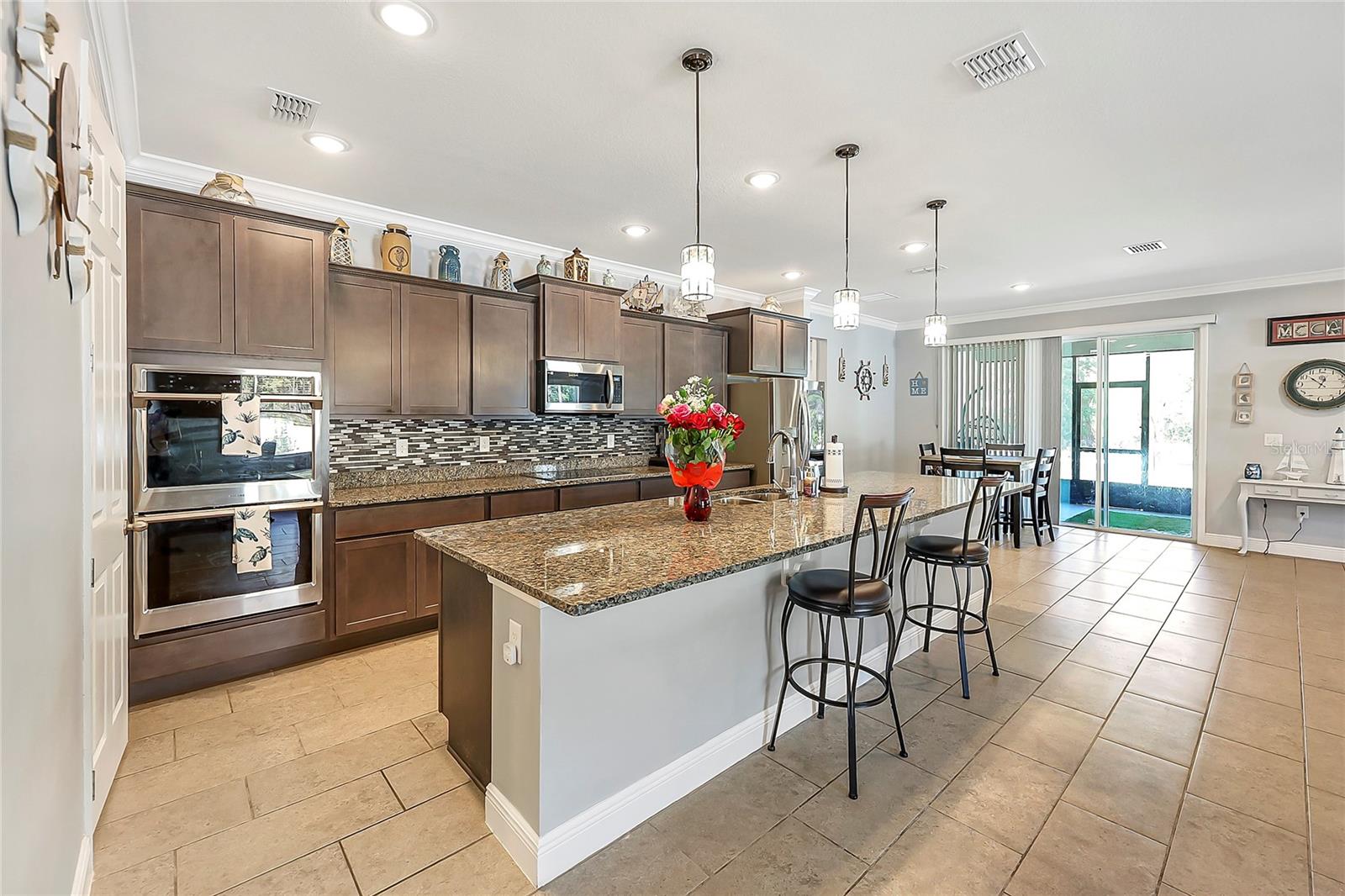 ROYAL TRAILS - Residential