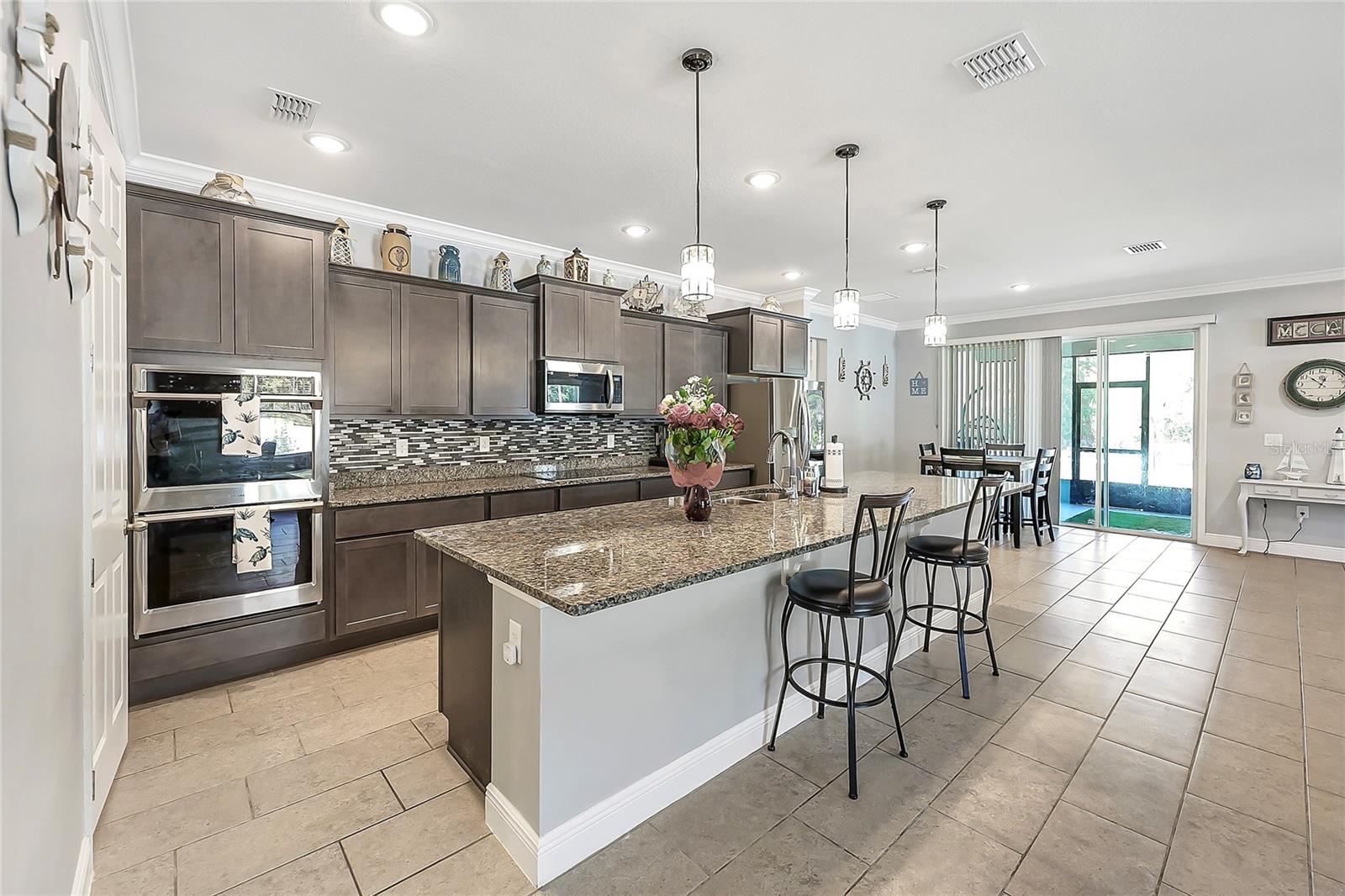 ROYAL TRAILS - Residential