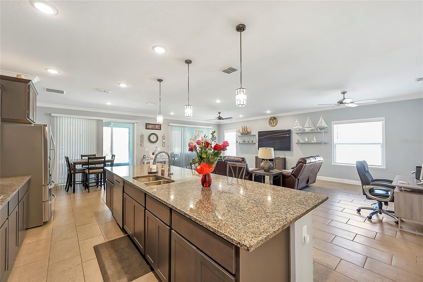 ROYAL TRAILS - Residential