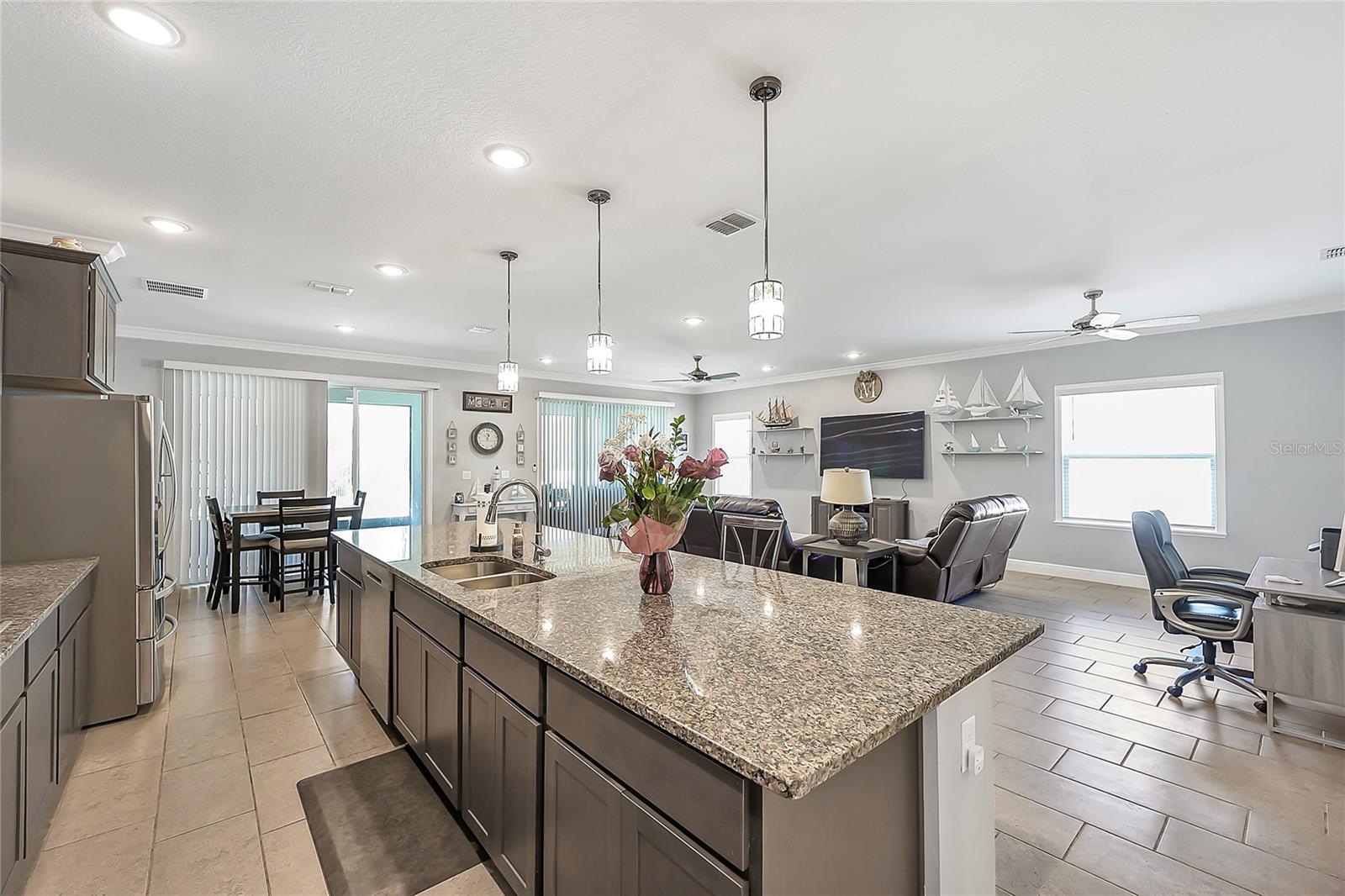 ROYAL TRAILS - Residential