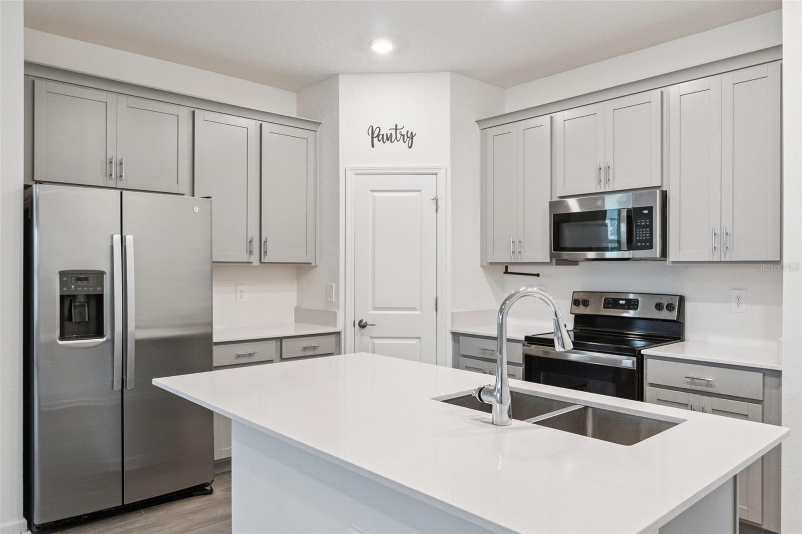 TOHOQUA PH 3 - Residential Lease