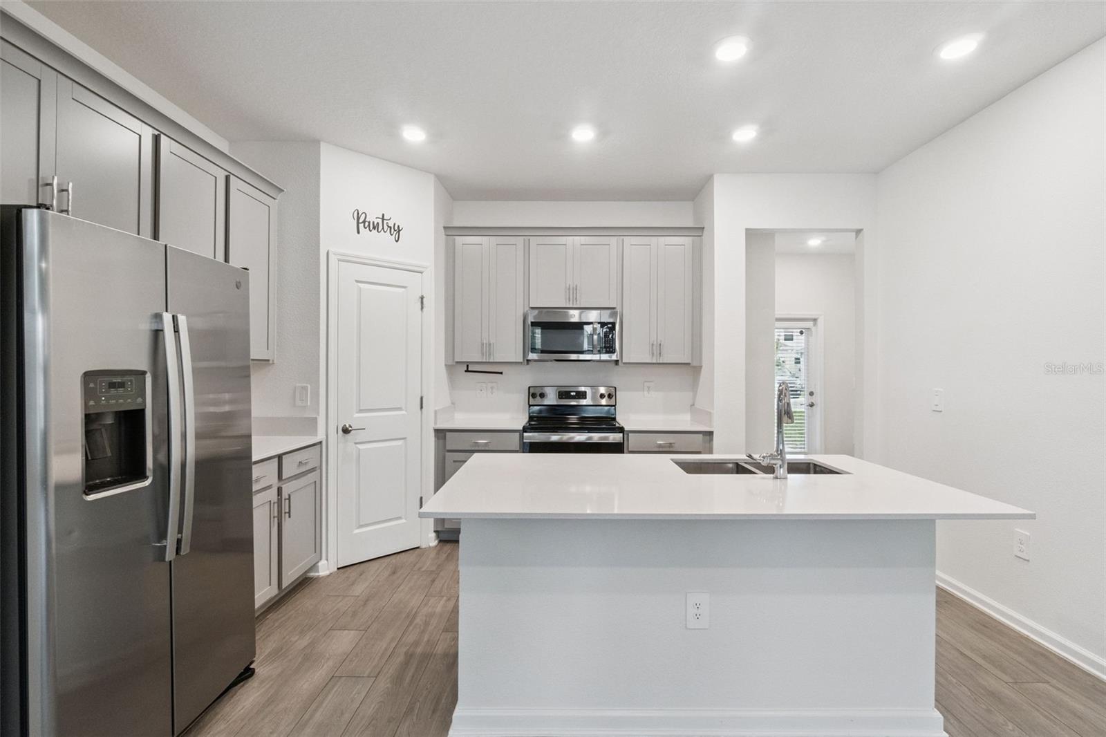 TOHOQUA PH 3 - Residential Lease