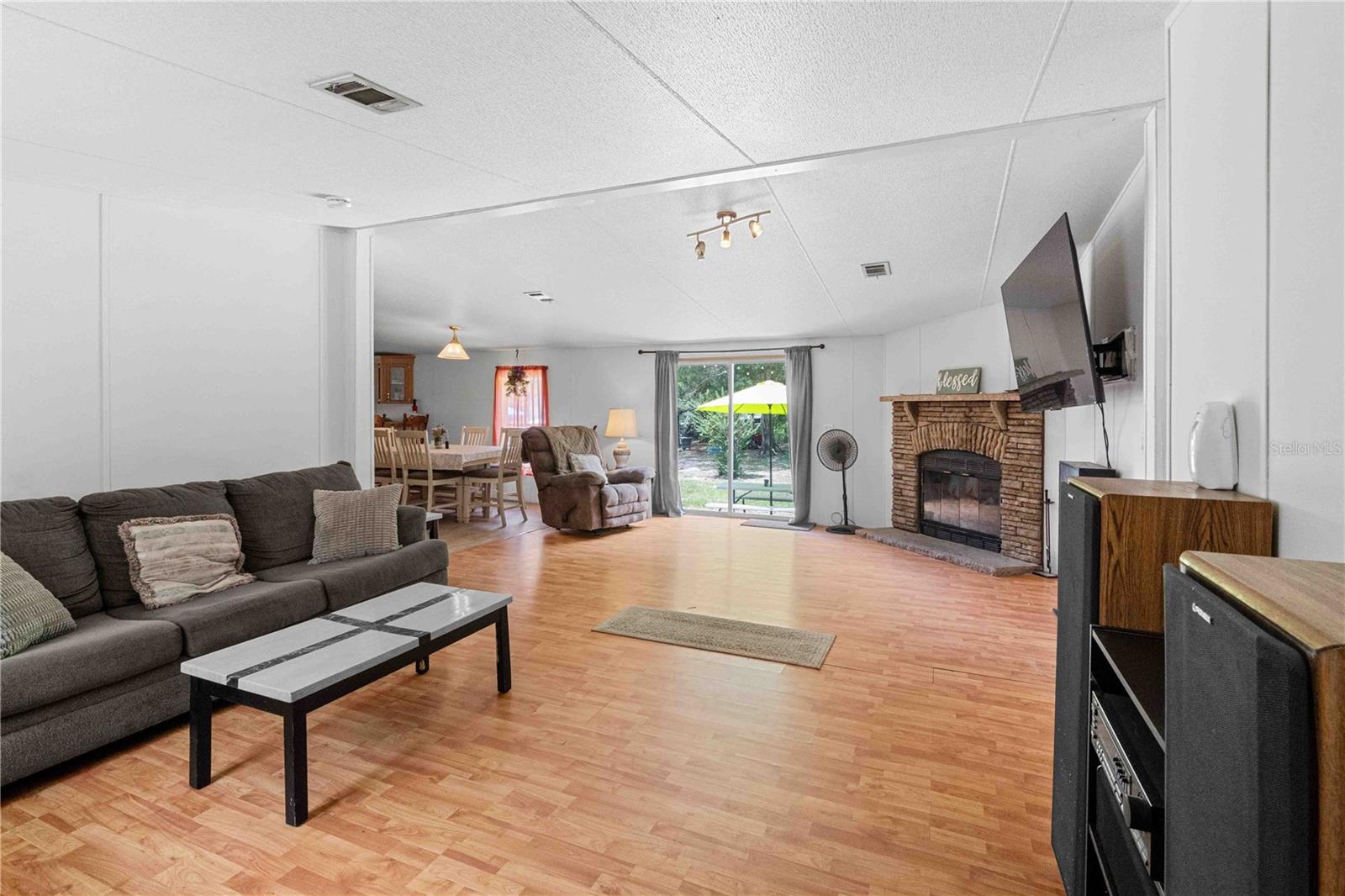 151 NE 164TH AVENUE