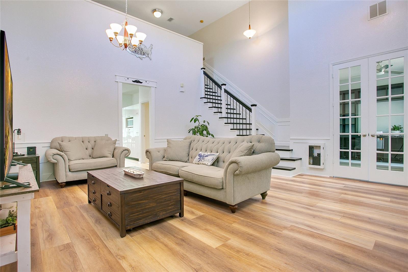 LAKES/WINDERMERE-PEACHTREE - Residential Lease