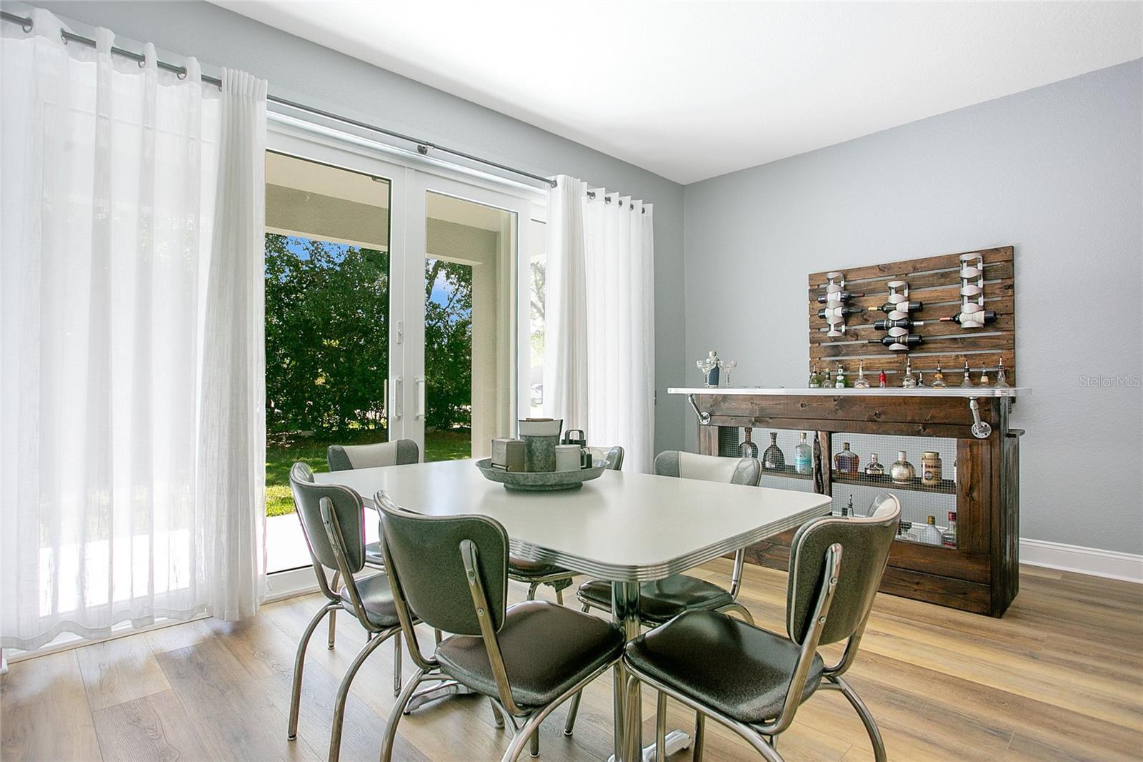 LAKES/WINDERMERE-PEACHTREE - Residential Lease