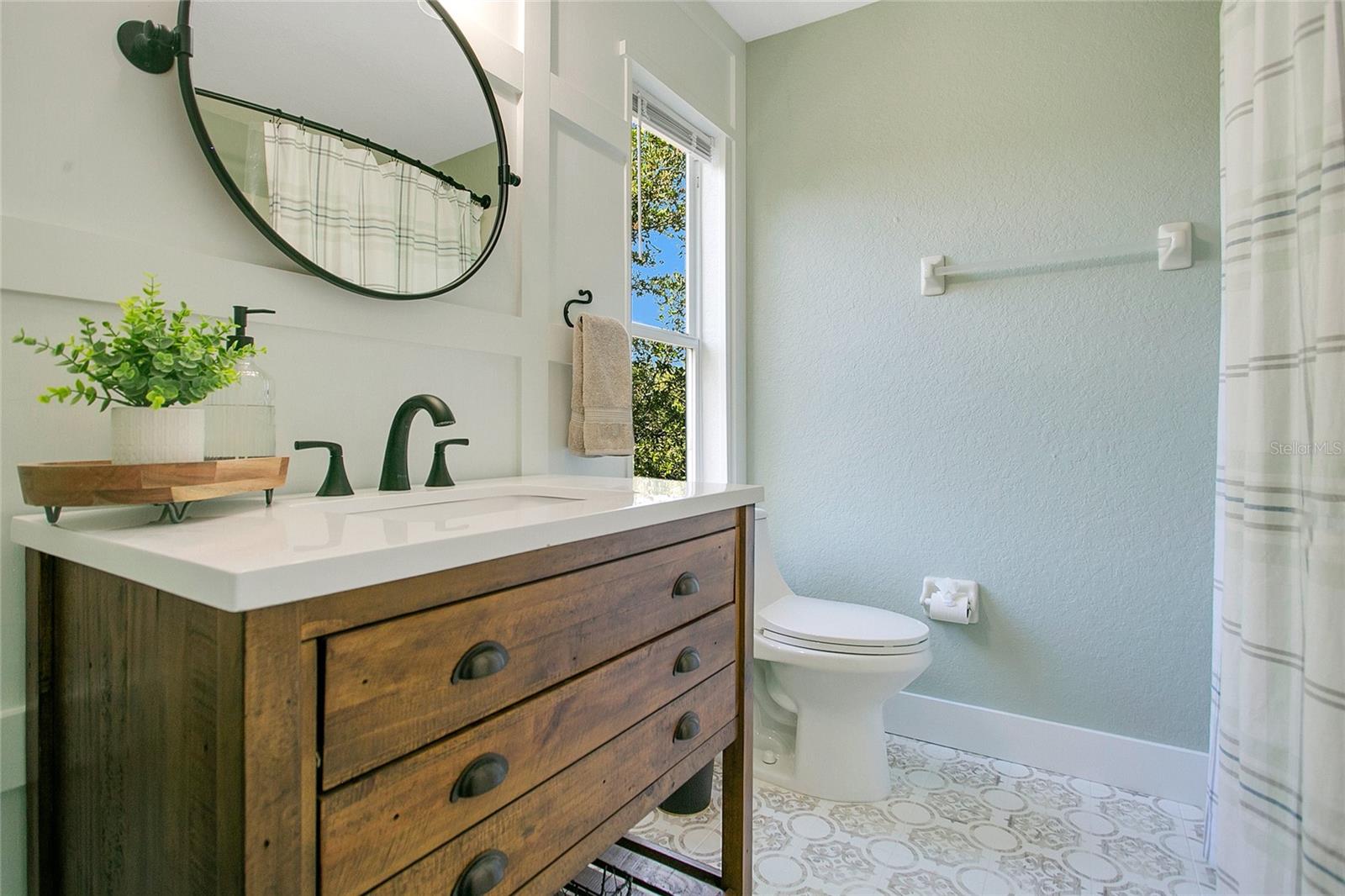 LAKES/WINDERMERE-PEACHTREE - Residential Lease