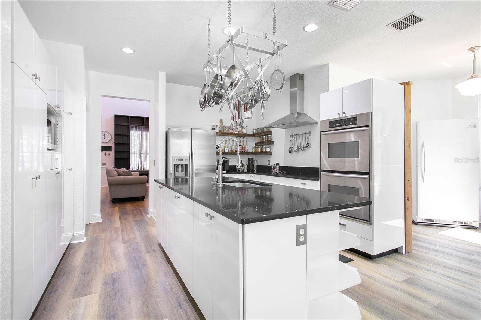 LAKES/WINDERMERE-PEACHTREE - Residential Lease