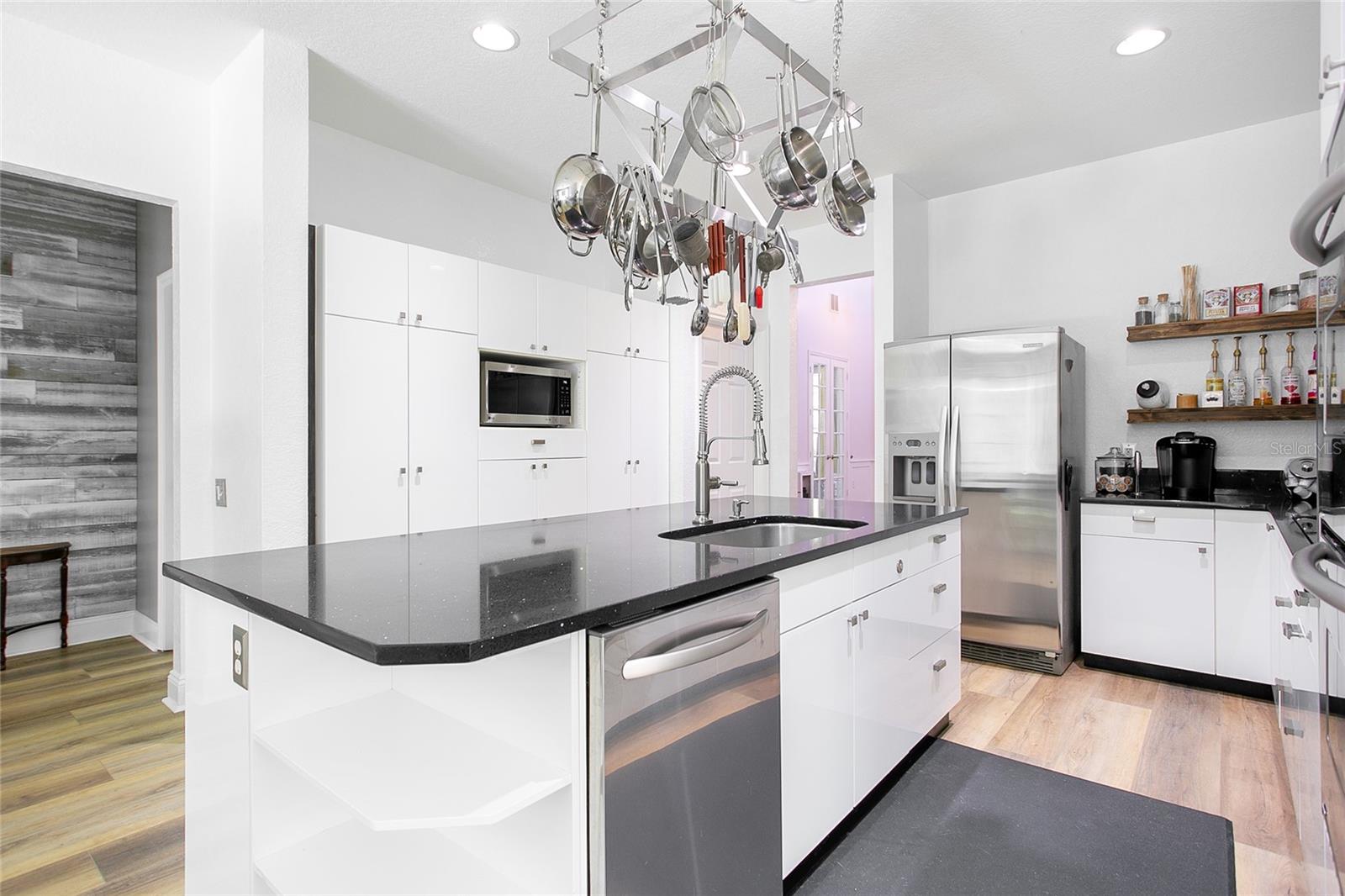 LAKES/WINDERMERE-PEACHTREE - Residential Lease