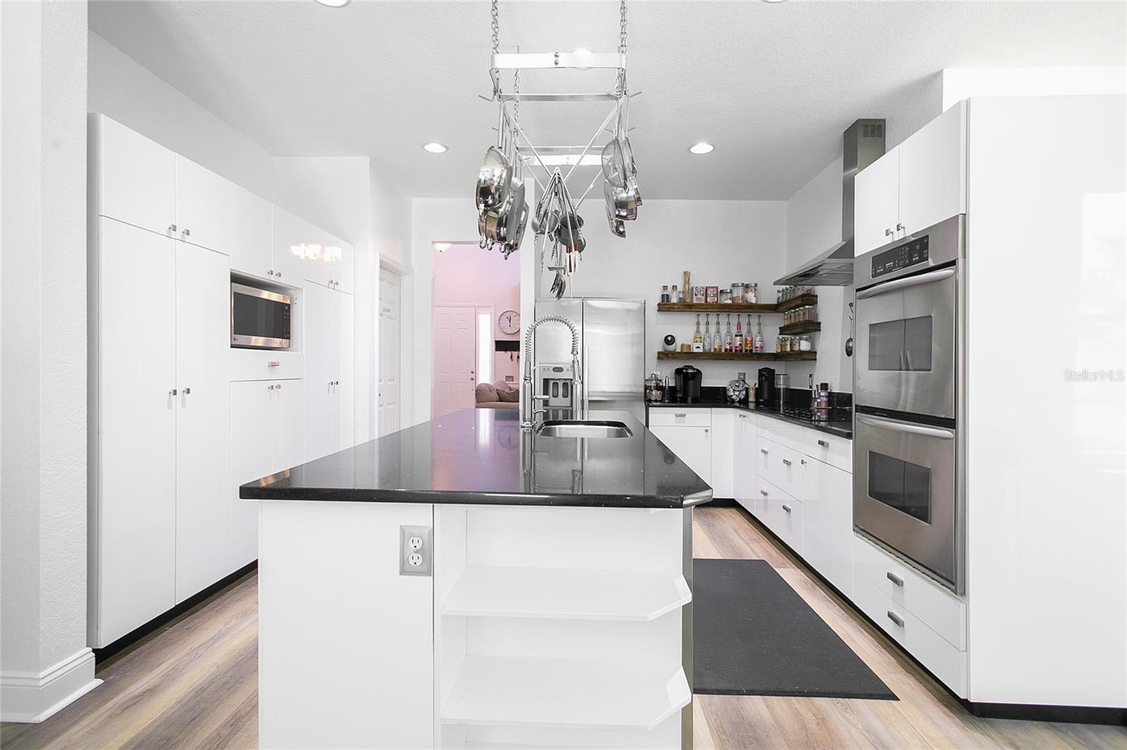 LAKES/WINDERMERE-PEACHTREE - Residential Lease