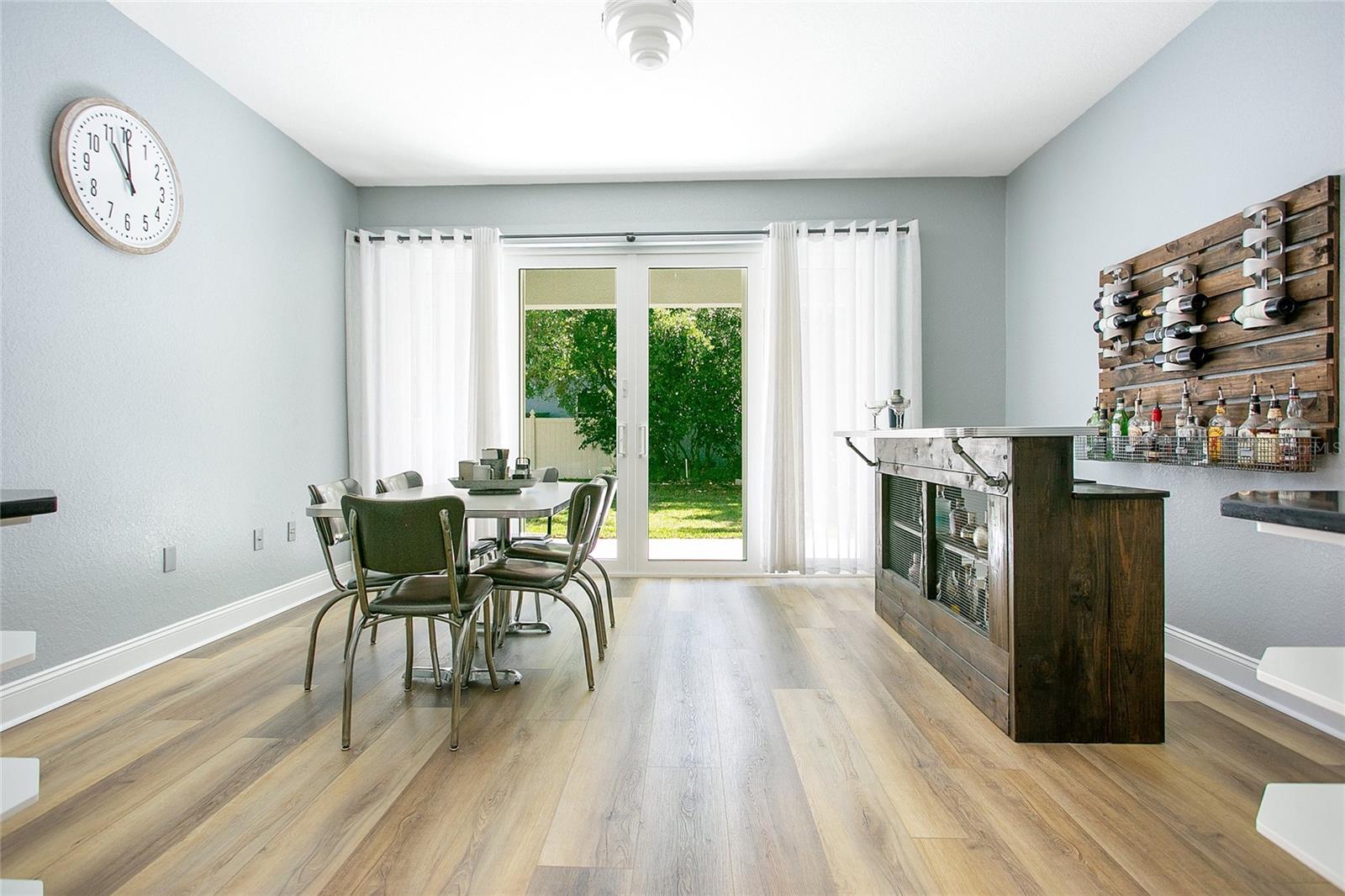 LAKES/WINDERMERE-PEACHTREE - Residential Lease