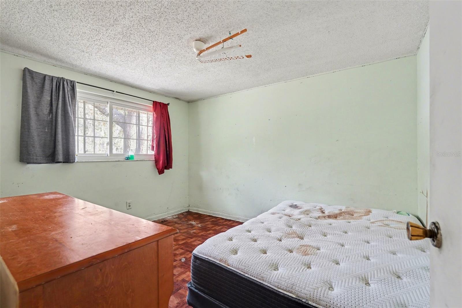 UNPLATTED - Residential