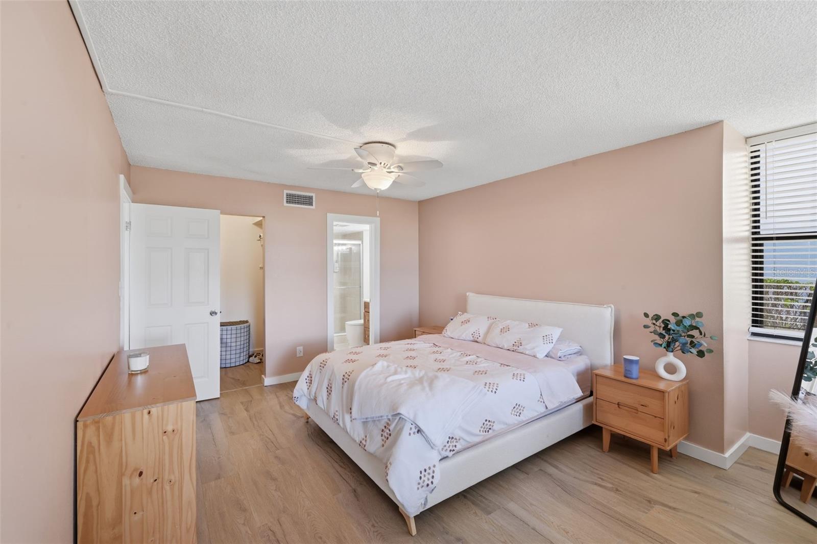 CLUB AT FEATHER SOUND THE CONDO - Residential