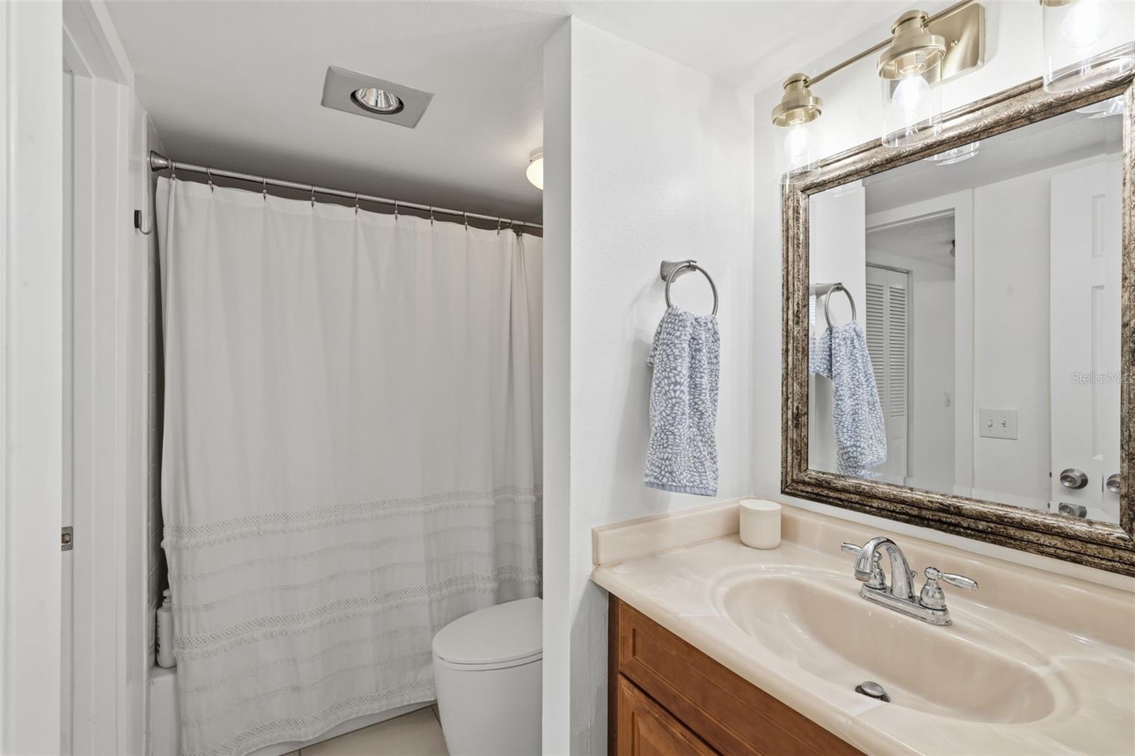 CLUB AT FEATHER SOUND THE CONDO - Residential