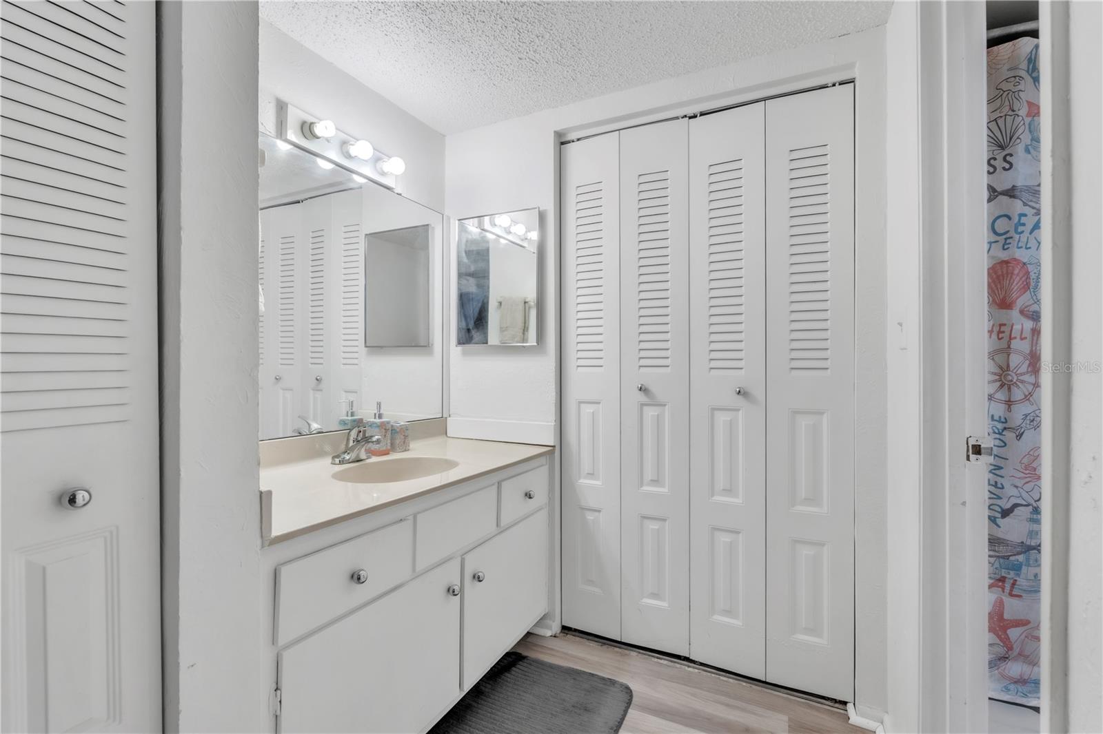 RAINTREE - Residential