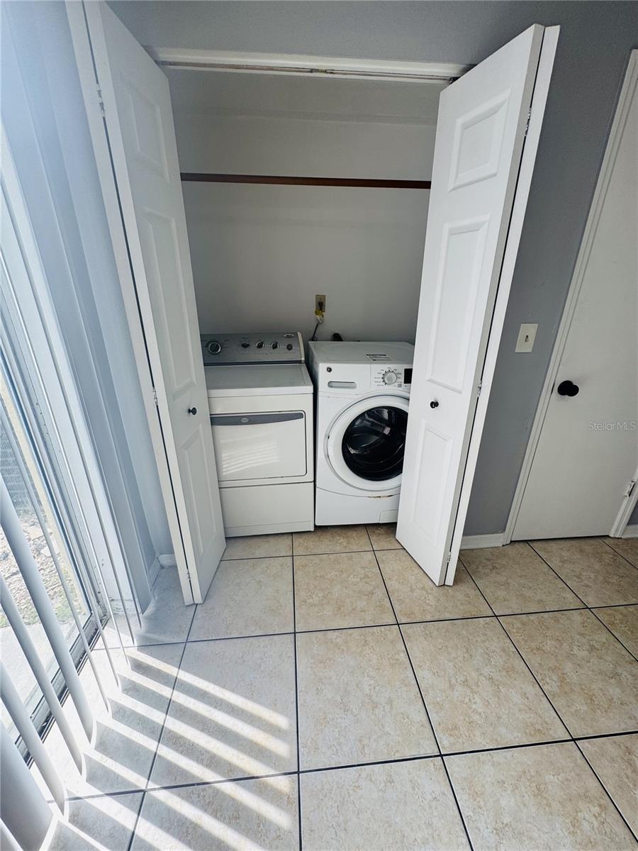 ENCLAVE THE - Residential Lease