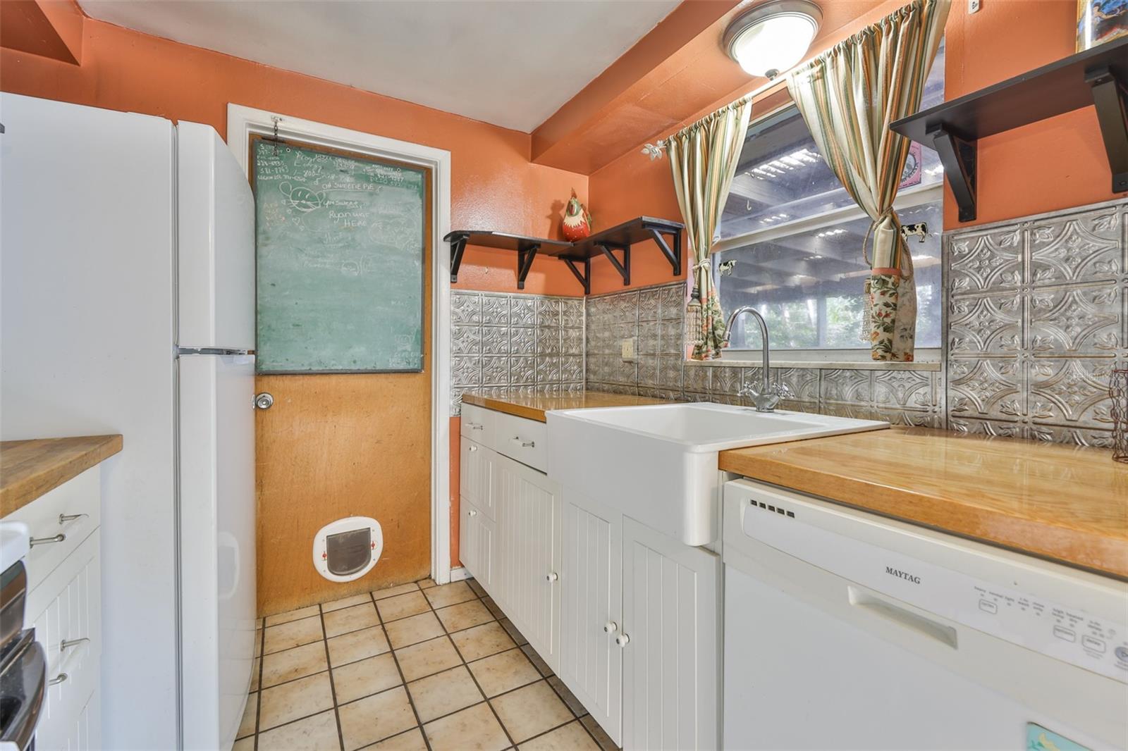 SEMINOLE GARDENS - Residential