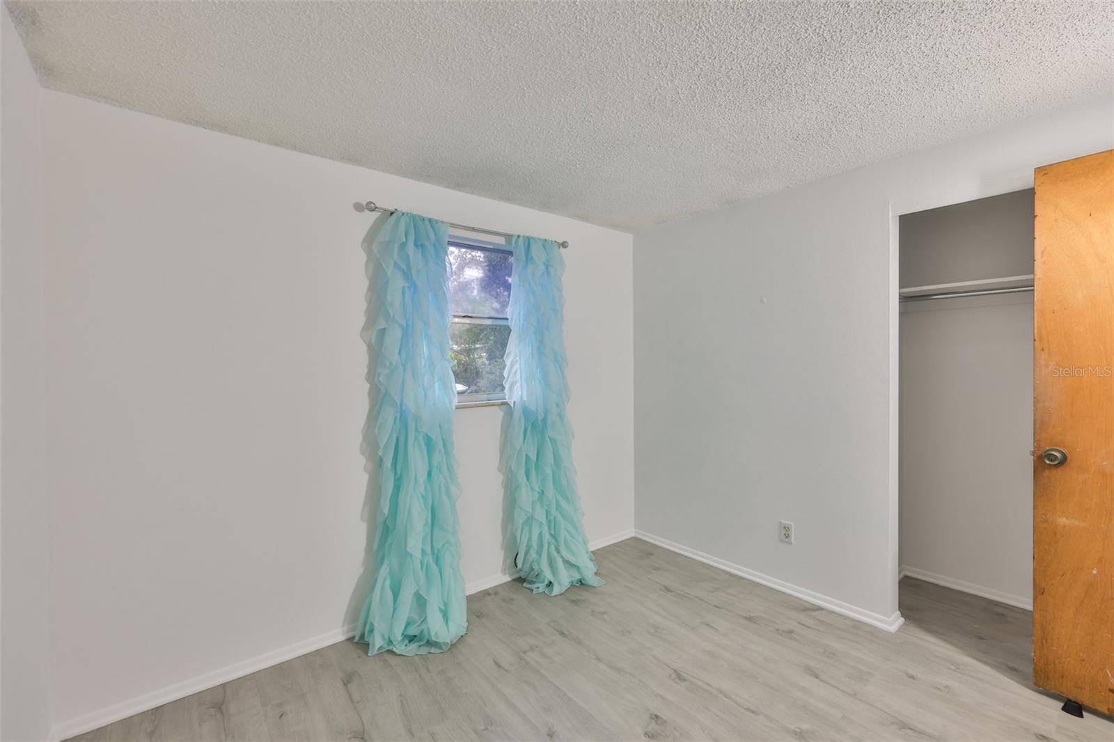 SEMINOLE GARDENS - Residential