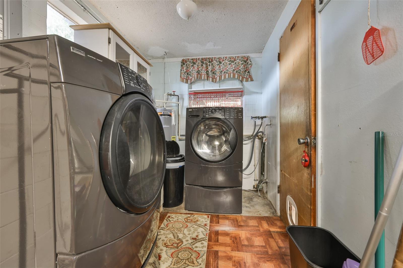 SEMINOLE GARDENS - Residential