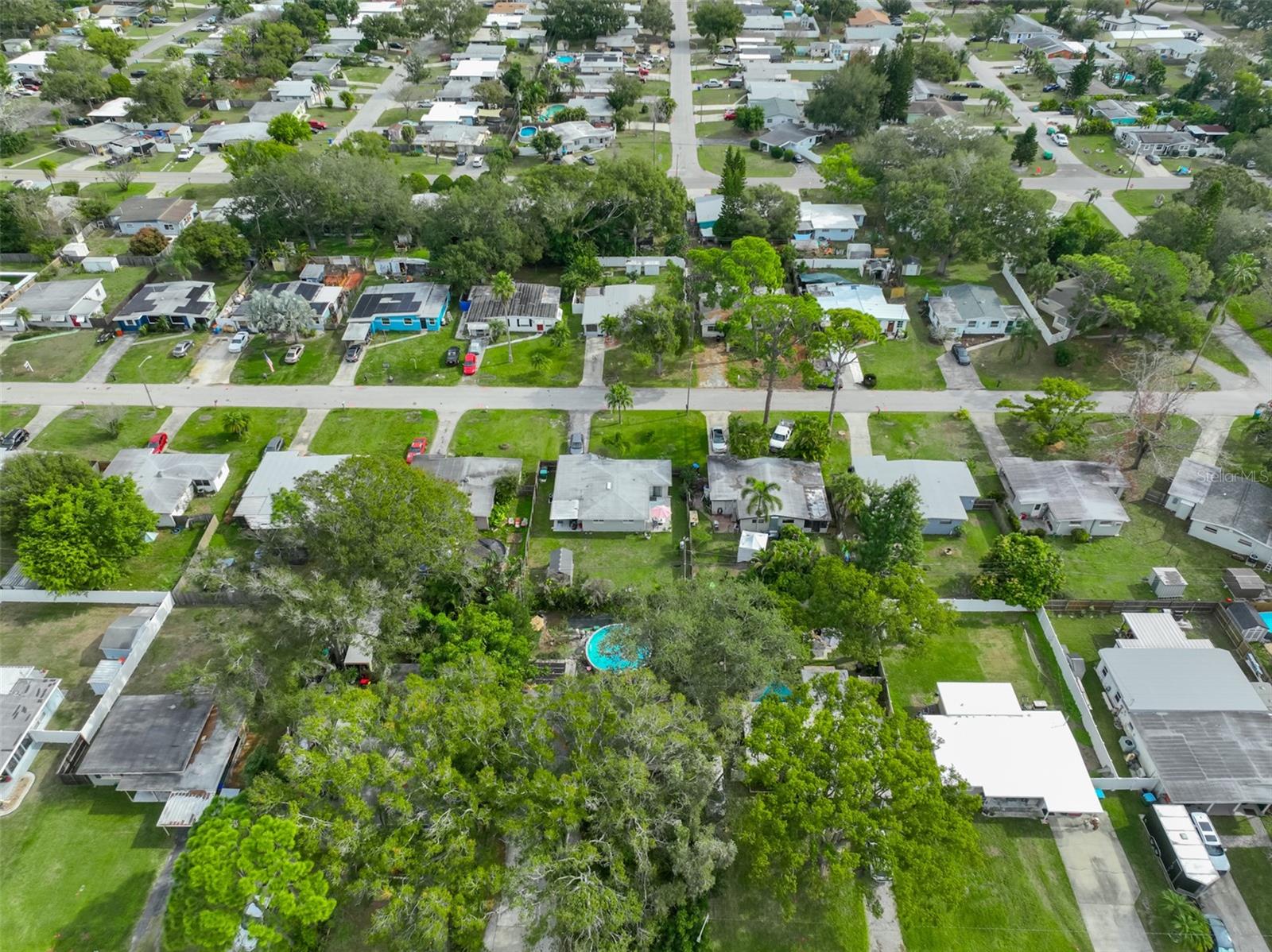 SEMINOLE GARDENS - Residential