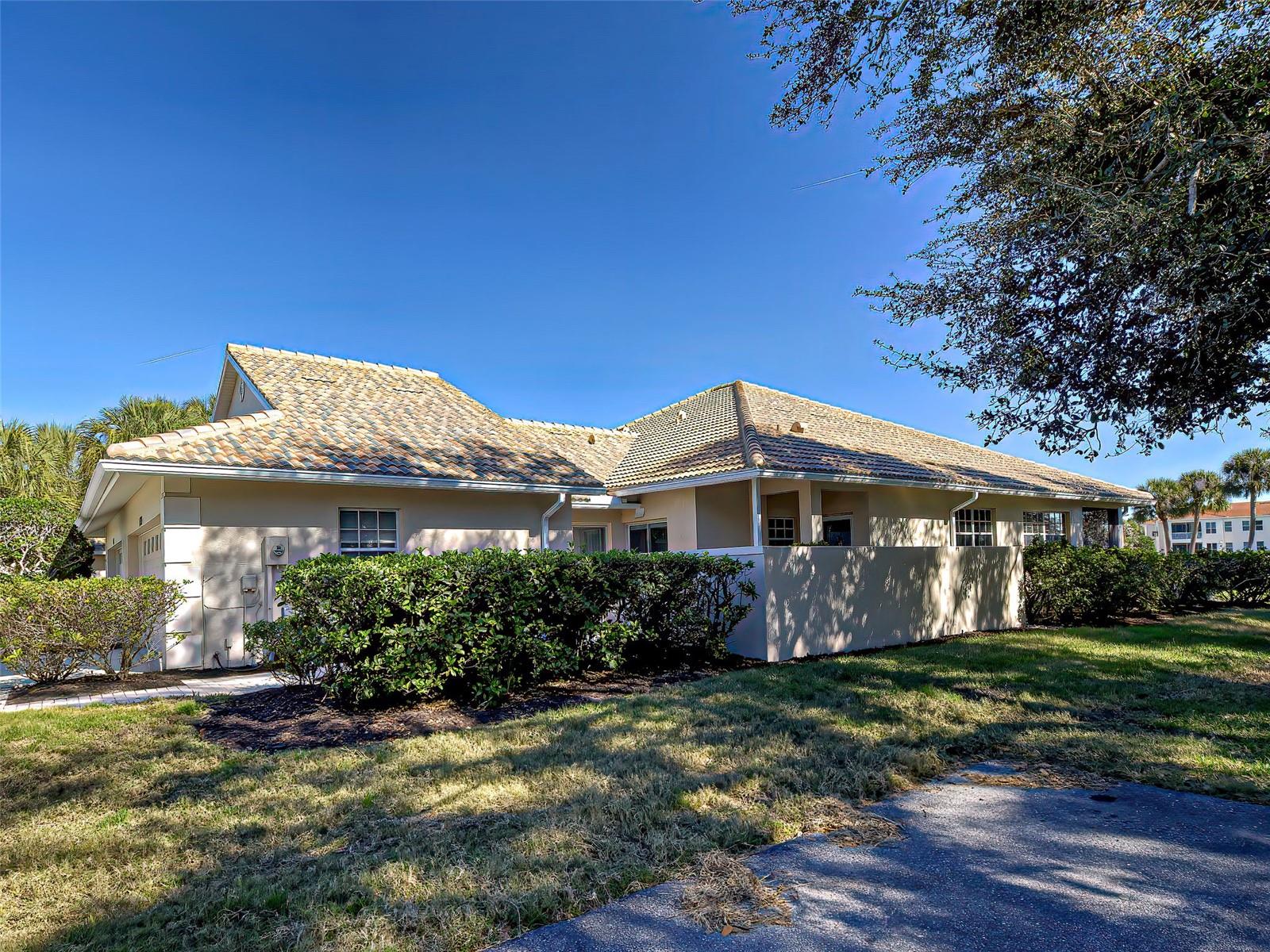 1275 BERKSHIRE CIRCLE, VENICE, FL, 34292 2 1275 BERKSHIRE CIRCLE