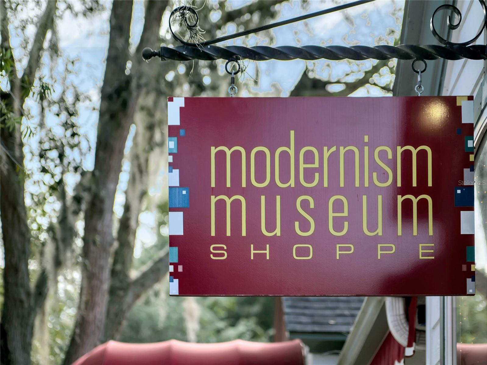 AVALON PARK TAVARES - Residential