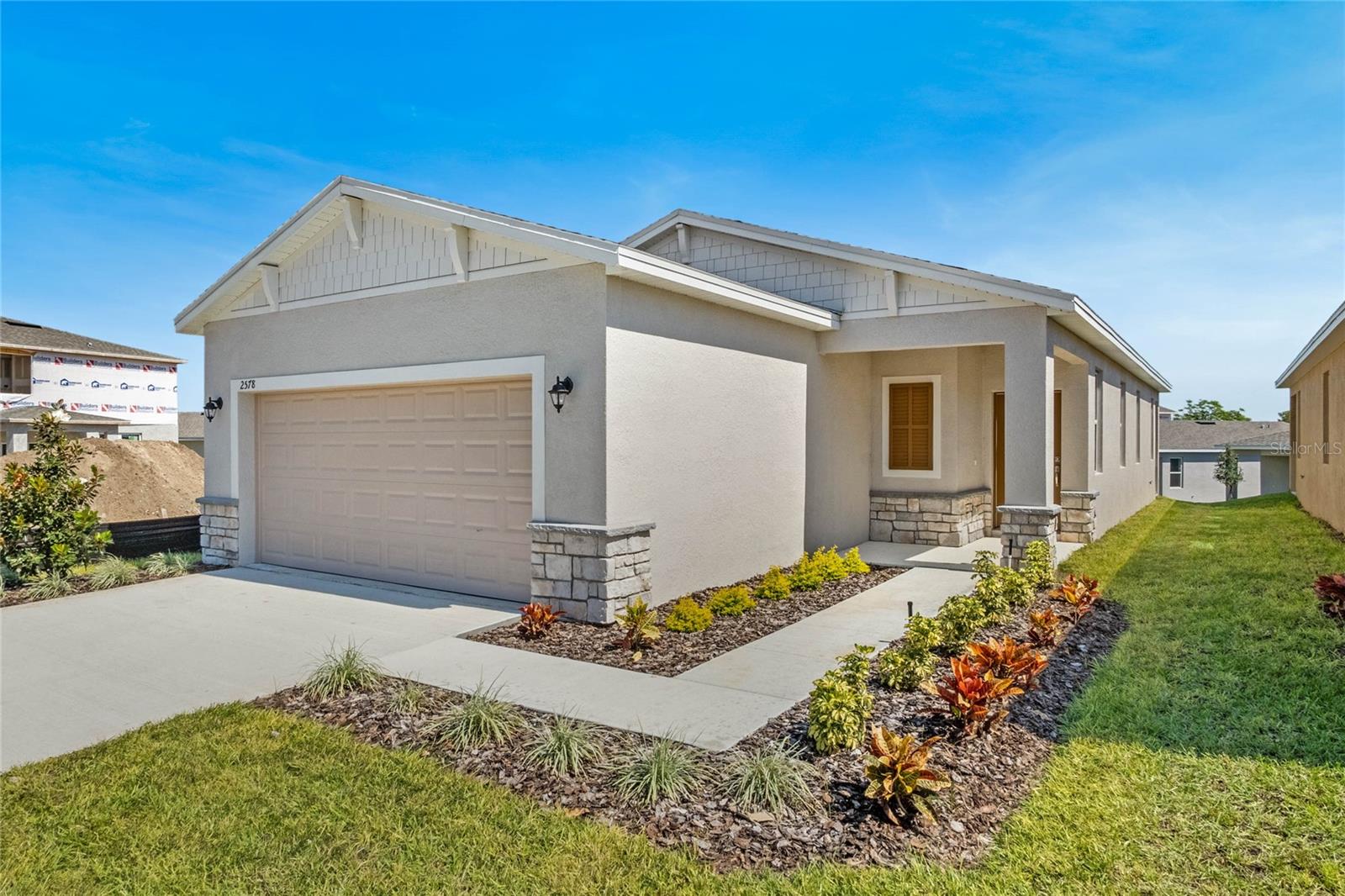 AVALON PARK TAVARES - Residential