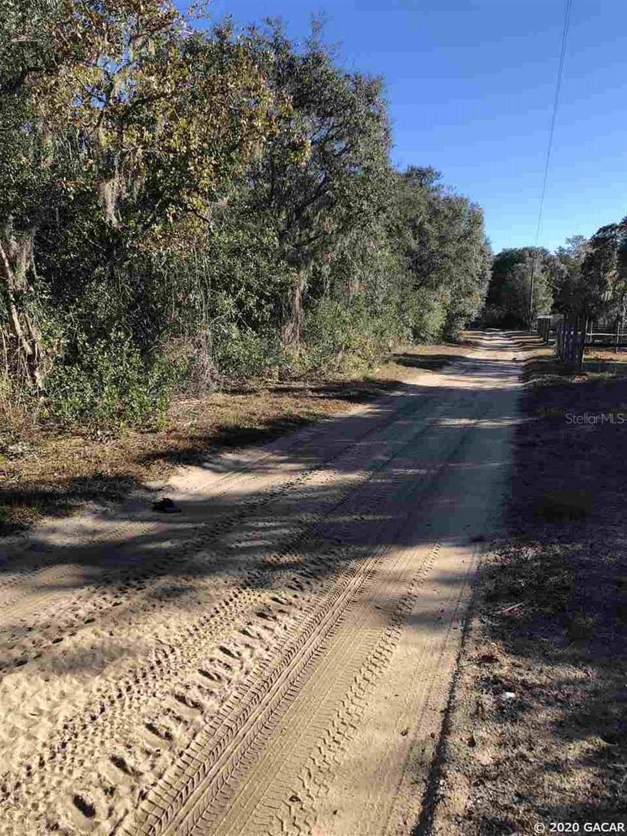 It doesn''t get any more secluded then this! Gorgeous wooded lot that backs up to the Ocala National Forest. Minutes from the Oklawaha River which holds some of the best fishing in Florida! Enjoy driving your ATV''s on the 125 miles of OHV trails! Located just a short drive from Ocala or Palatka. Adjoining lot also available! Both lots are zoned R4- Clear a spot and add a site built, mobile, or modular home. Open Builder.