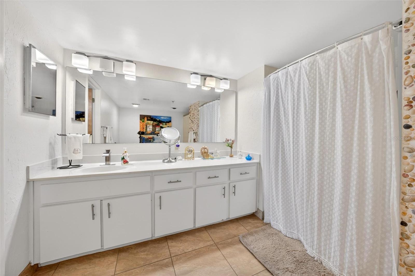 ROYAL ATLANTIC CONDO - Residential