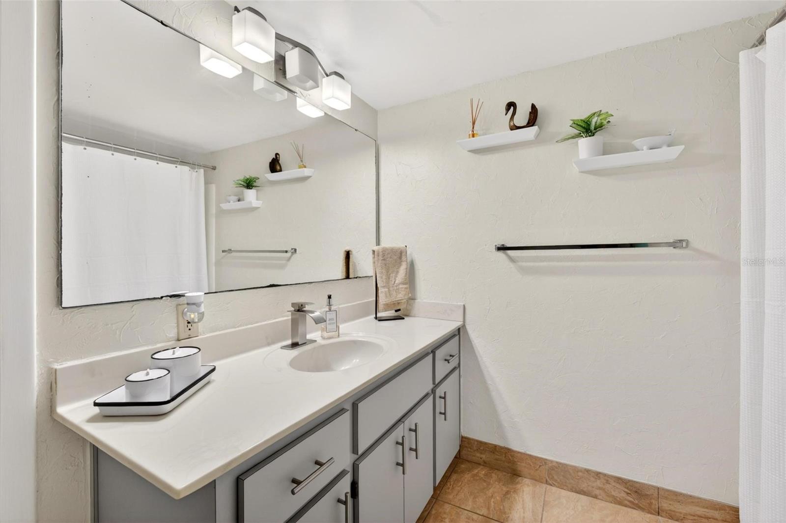 ROYAL ATLANTIC CONDO - Residential