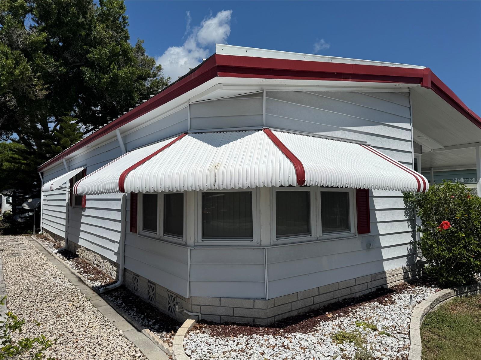 1001 STARKEY ROAD 262