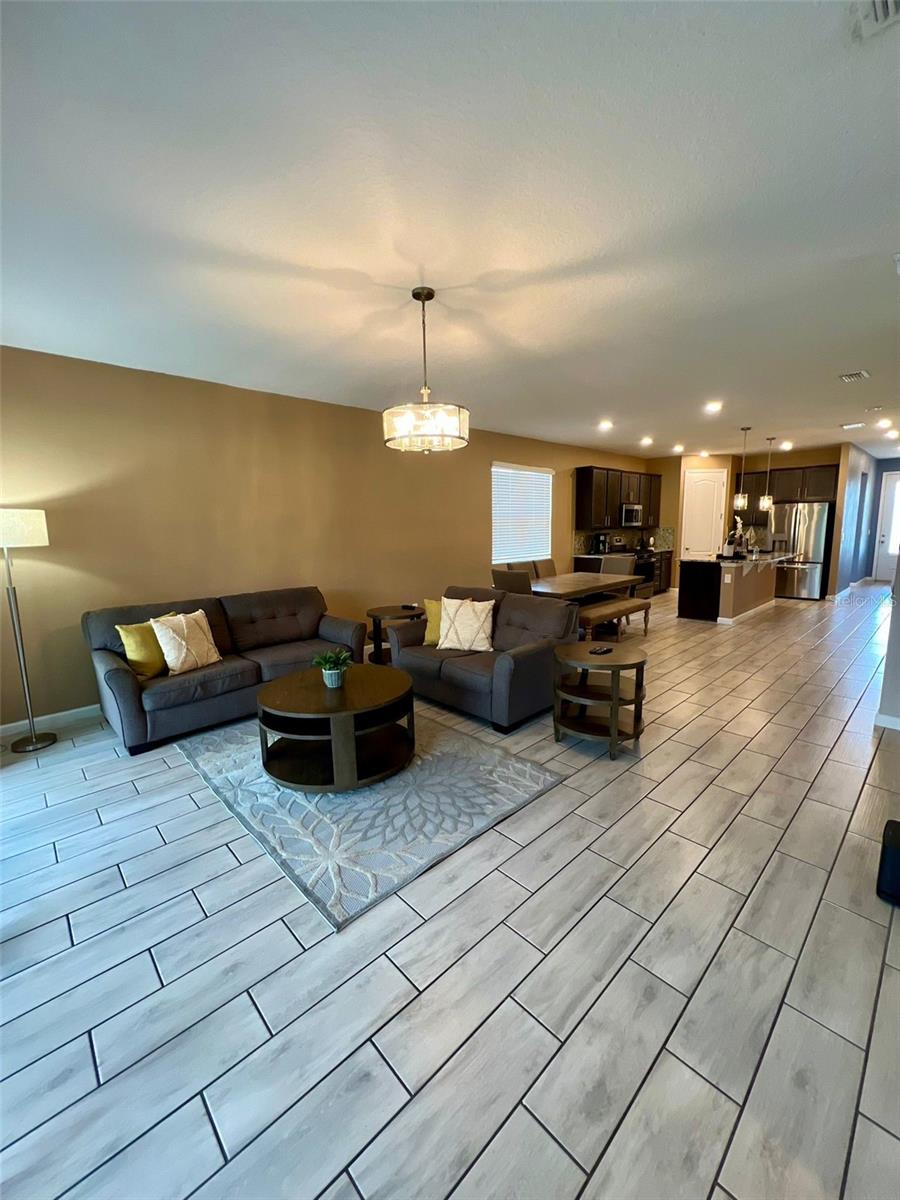 2536 AUTUMN STREAM DRIVE