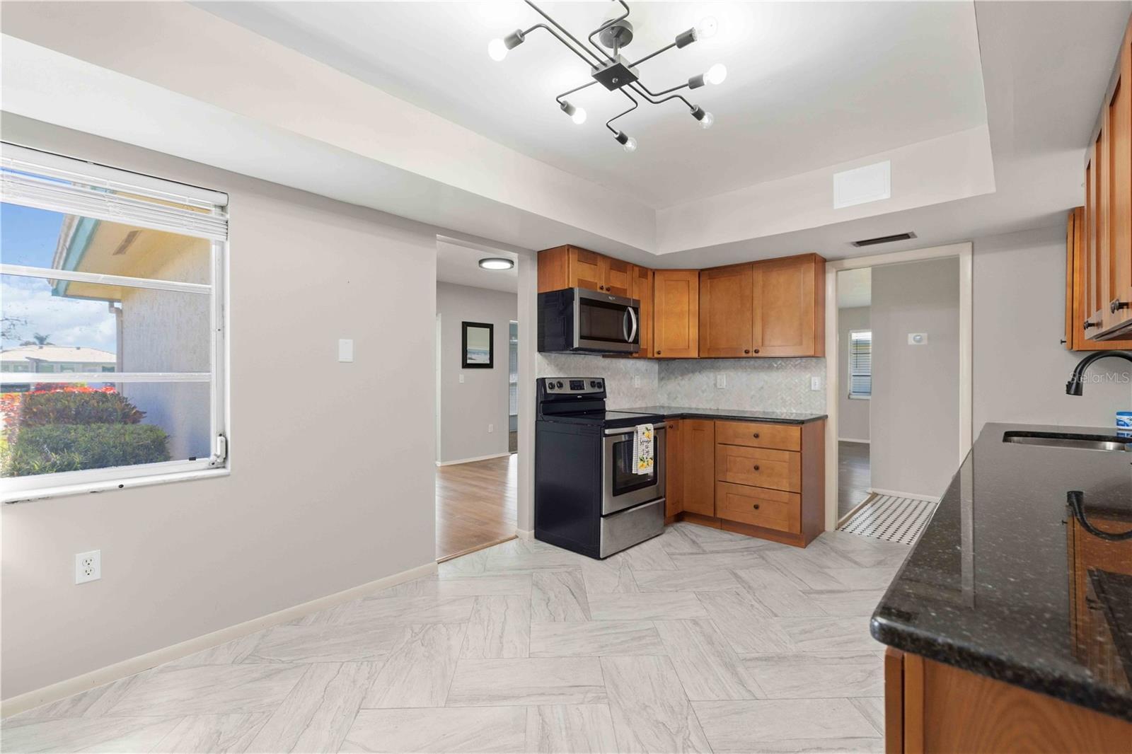 VILLAGE GREEN OF BRADENTON SEC 5 - Residential