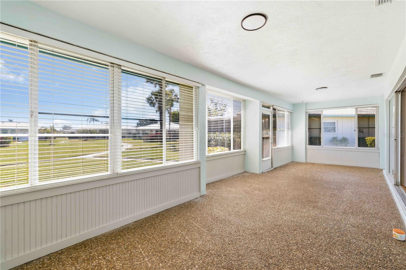 VILLAGE GREEN OF BRADENTON SEC 5 - Residential