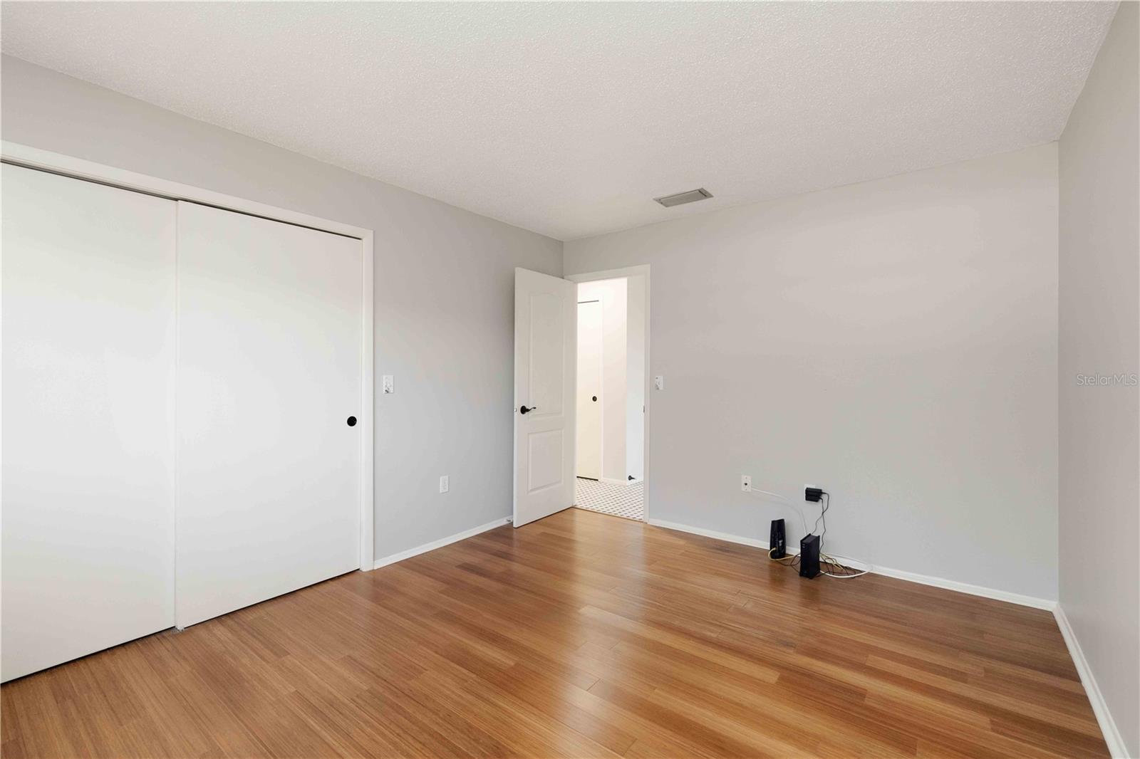 VILLAGE GREEN OF BRADENTON SEC 5 - Residential