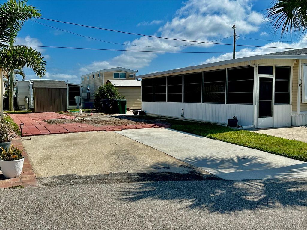 Photo of 25 Montego Drive, Palmetto, FL 34221 (MLS # A4610156)