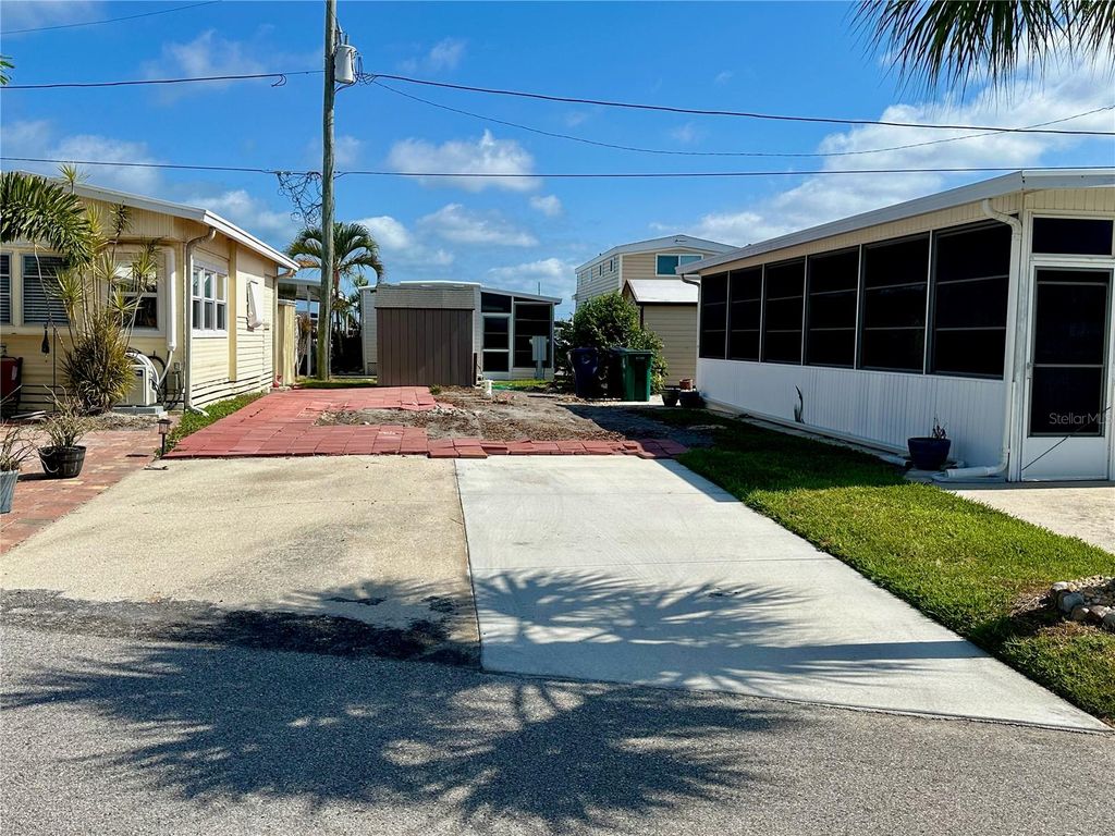 Photo of 25 Montego Drive, Palmetto, FL 34221 (MLS # A4610156)