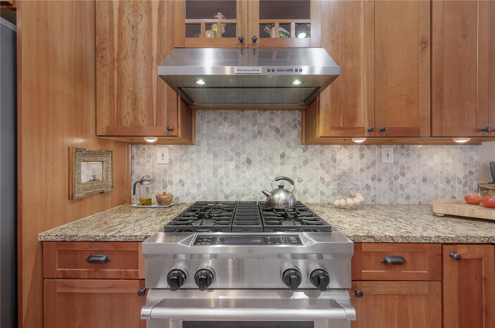 SUBURB ROYAL - Residential