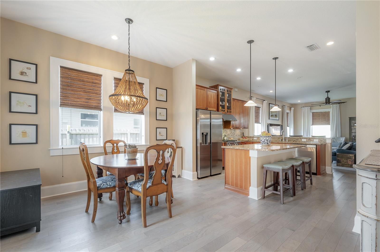 SUBURB ROYAL - Residential