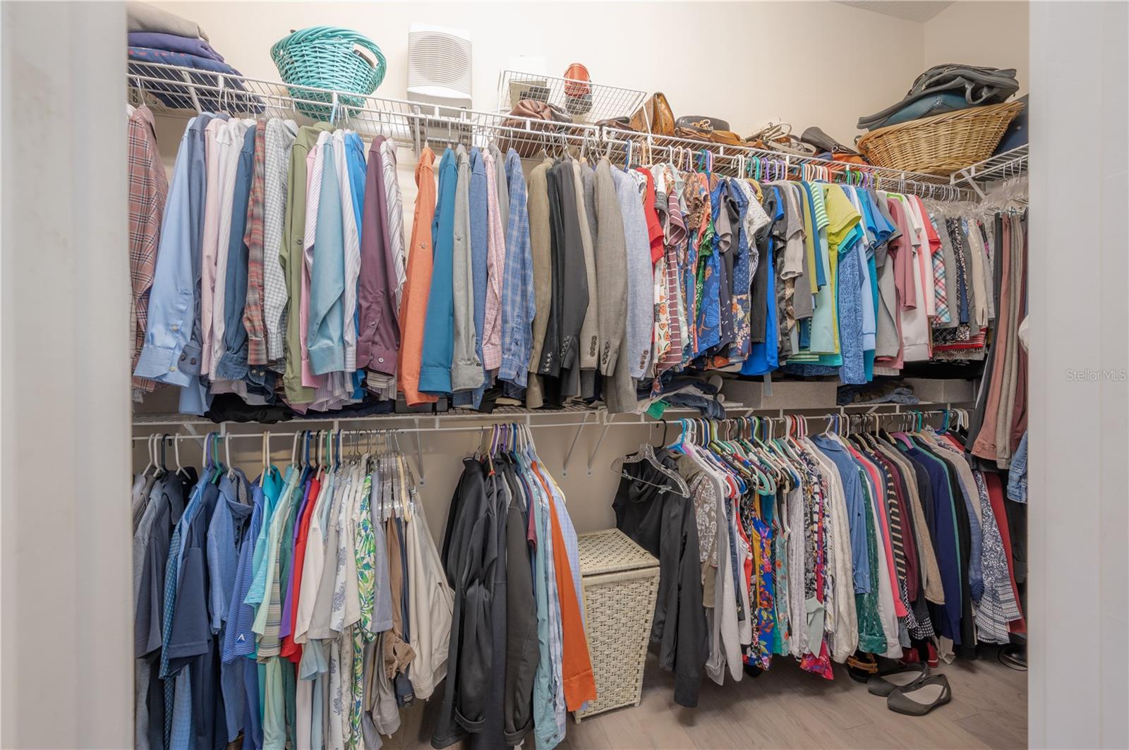 SUBURB ROYAL - Residential